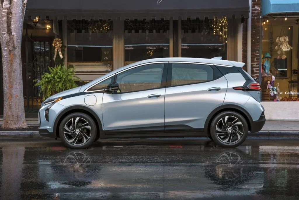 Thumbnail photo of Chevy bolt