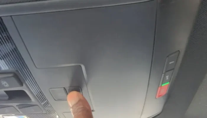 finger press button open sunroof on vw