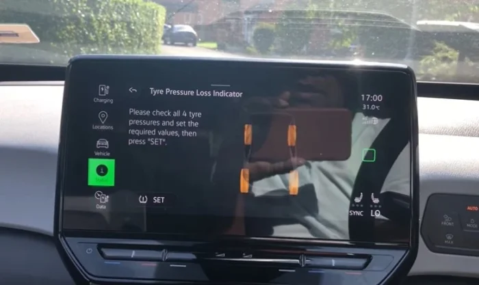 screen display setting on VW ID.3 car